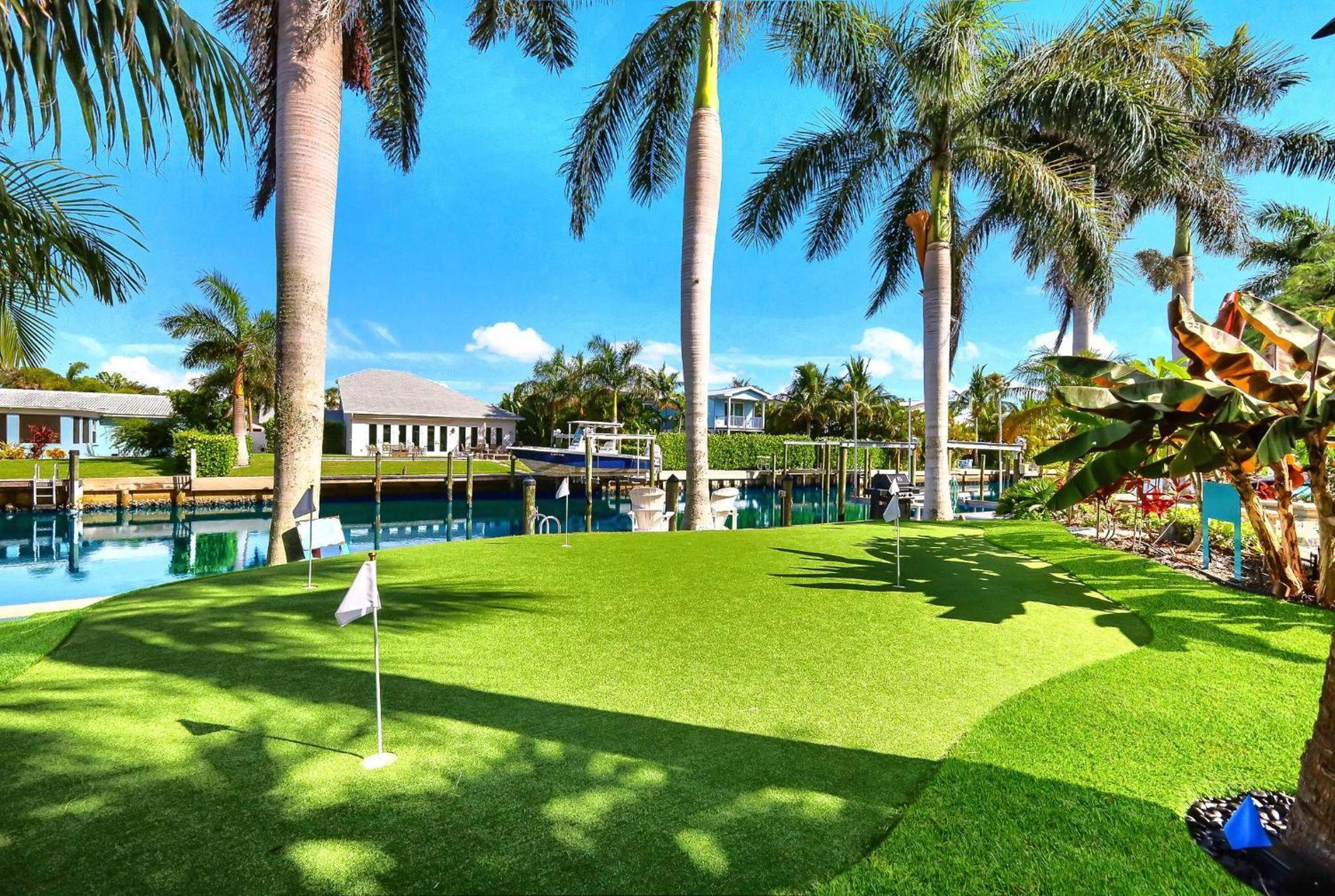 Vila Bikinis And Martinis Waterfront Canal Anna Maria Exteriér fotografie