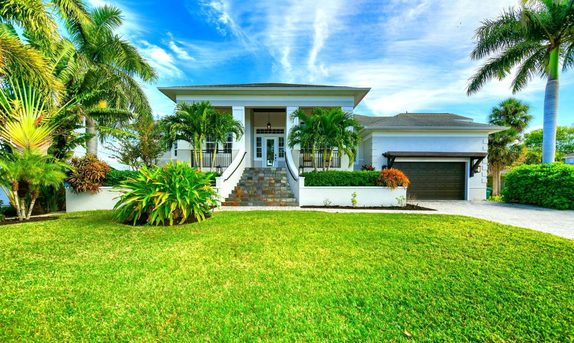 Vila Bikinis And Martinis Waterfront Canal Anna Maria Exteriér fotografie